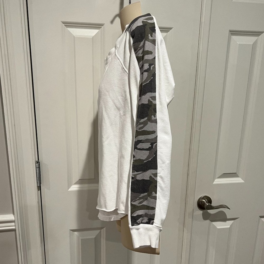 Monrow Double Layer Sweatshirt Camo Stripe Sleeve… - image 5